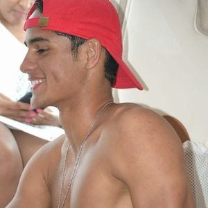 Meet your Posher, Omar